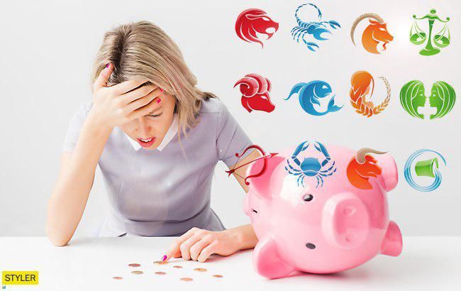 Астрологи назвали знаки Зодиака, которым не везет с финансами