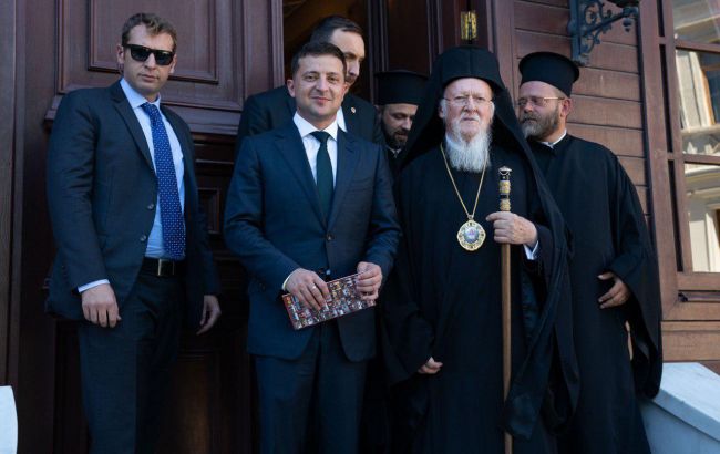 Зеленський заявив Варфоломію про невтручання у церковні справи