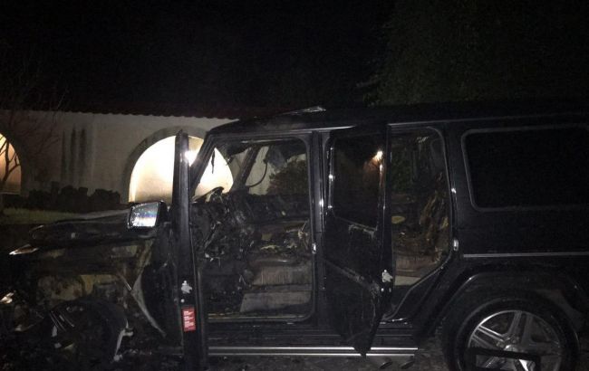 В Ровенской области подожгли авто депутата облсовета