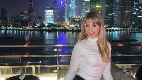 Шиканула: Леся Никитюк в белой маечке похвасталась роскошным отдыхом в Китае