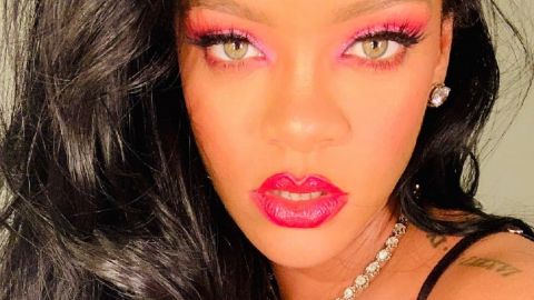 Очередной рекорд: Рианна стала миллиардершей и богатейшей женщиной в музыкальной идустрии