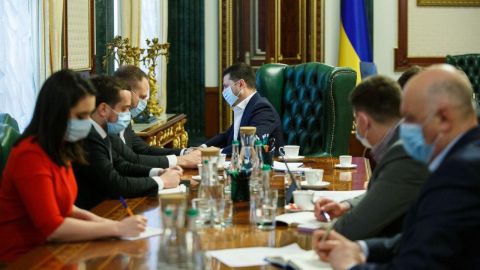 У Зеленского назвали число нарушителей карантина на поминальные дни