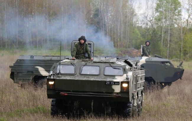 У Білорусі оголосили про початок військових навчань поблизу кордону з ЄС
