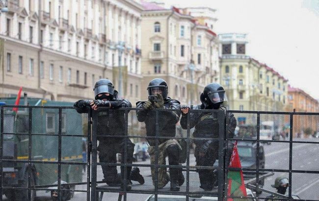 Протесты в Минске: правозащитники заявляют о десятках задержанных