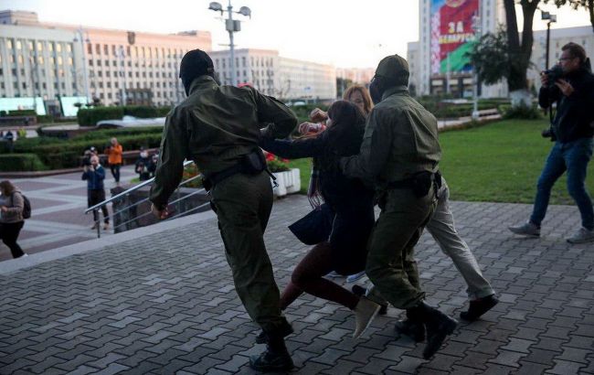 На протестах у Білорусі затримали ще понад 30 осіб