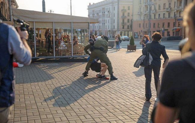 Під час суботніх протестів у Білорусі затримали понад 110 осіб, - МВС