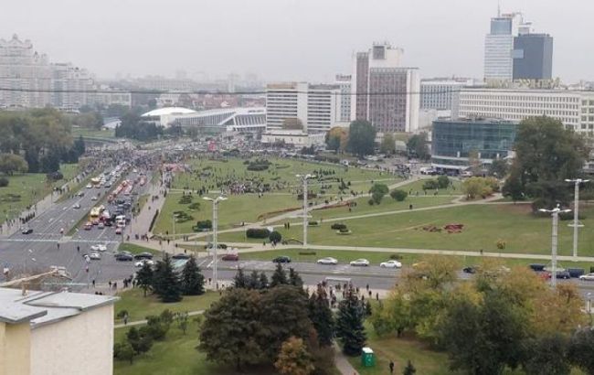 В Минске против демонстрантов применили газ и светошумовые гранаты