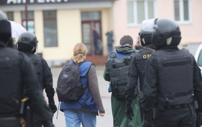 Кількість затриманих сьогодні у Білорусі перевищила 400