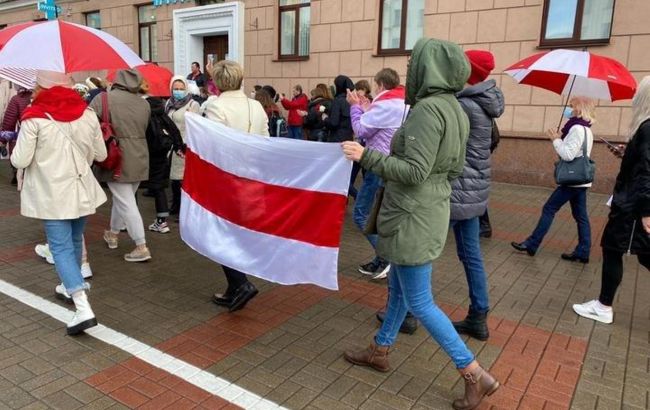Правозахисники повідомили про 9 затриманих на "жіночому" марші в Мінську