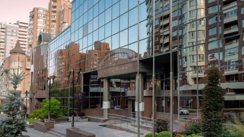 Укрэксимбанк выставил на продажу земельный участок на 4 га в Киеве