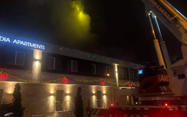 Полиция предварительно определила причину пожара в гостинице в Одессе