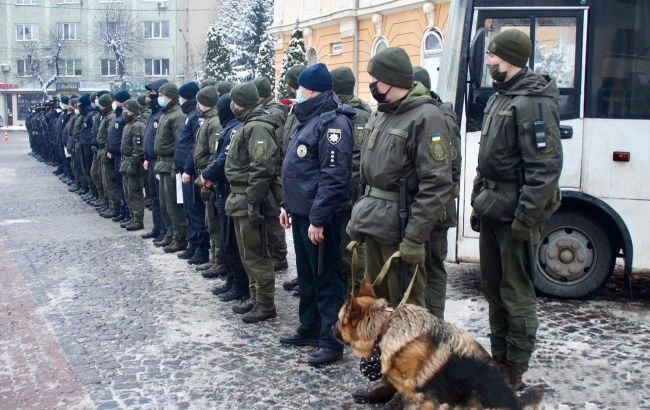 В Закарпатской области полиция и НГУ усилили патрулирование: кого будут проверять