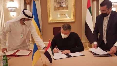 ОАЭ признали украинские водительские права