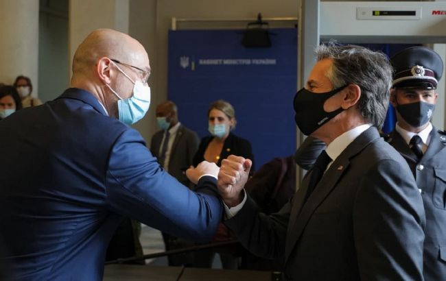 Шмыгаль и Блинкен обсудили угрозы, которые представляет строительство "Северного потока-2"