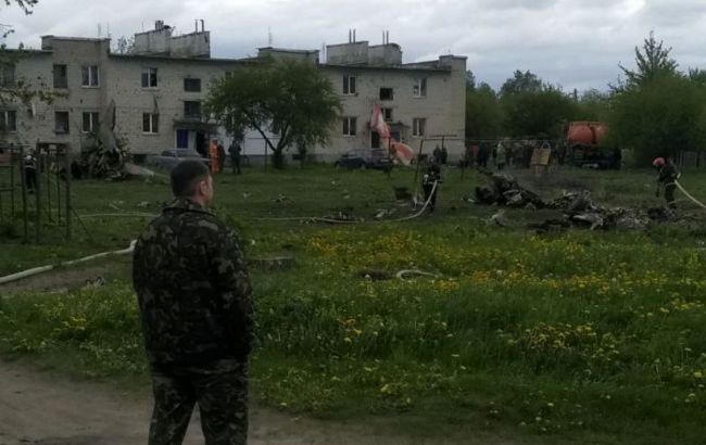 У катастрофі військового літака в Білорусі загинули двоє. Вони відводили його від житлових будинків