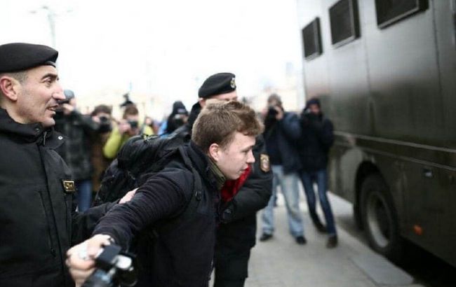 Держдепартамент США засудив затримання Протасевича в Мінську