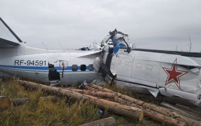 У Росії розбився літак з парашутистами. Загинули 19 осіб