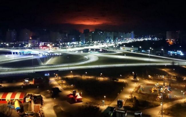 Пожар на нефтебазе под Васильковом: угрозы для людей нет