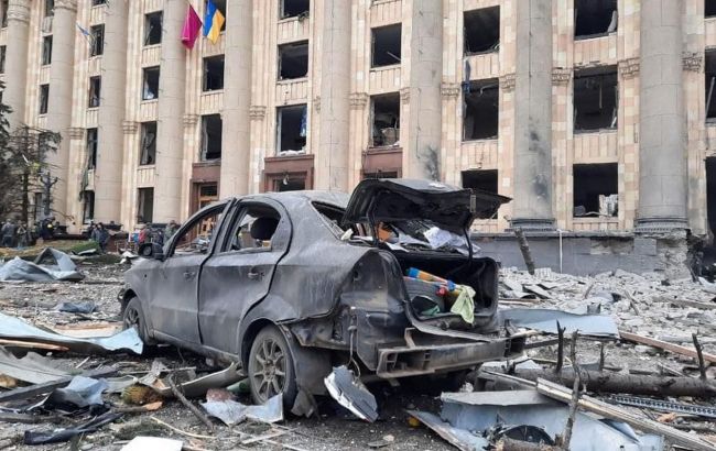 Під час обстрілу Харківської ОДА постраждали 6 людей. Число загиблих уточнюють