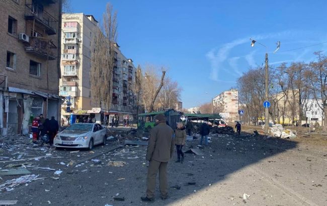 Над Киевом сбили российскую крылатую ракету. Обломки упали на Куреневку