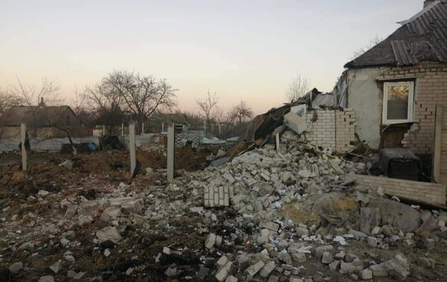 Окупанти обстріляли будинок у Лисичанську: загинула жінка