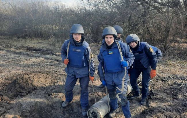 Київ ще довго чутиме вибухи, йде розмінування області, - ОВА