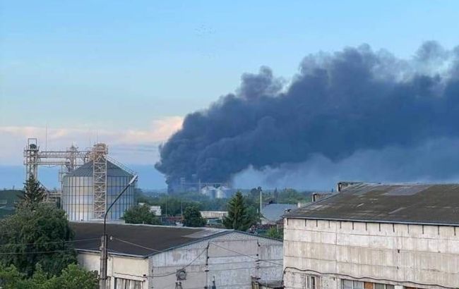 В оккупированном Сватово горит склад боевиков, - СМИ