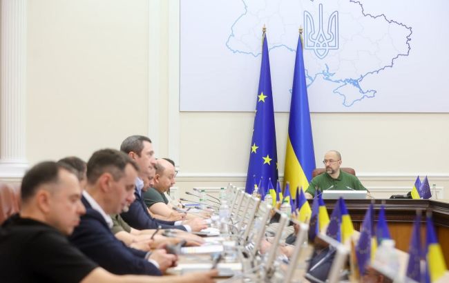 Тарифы не повысят. На рынке электроэнергии ввели механизм спецобязательств