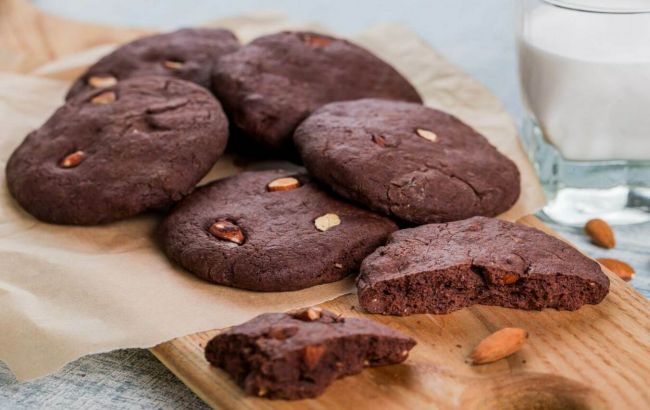 Получается фантастически: Клопотенко представил рецепт американского шоколадного печенья