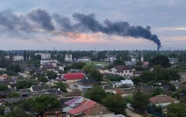 У Криму знову прогриміли вибухи: що відомо