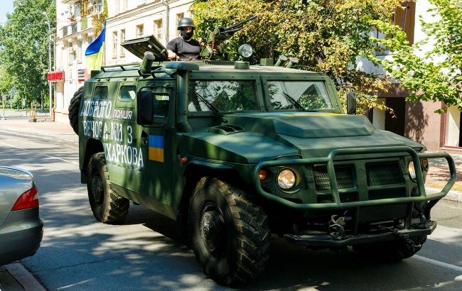 Синегубов показал, как трофейная российская техника патрулирует Харьков