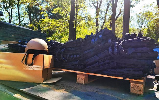 Бійці ЗСУ отримали від "Метінвесту" чергову партію засобів захисту