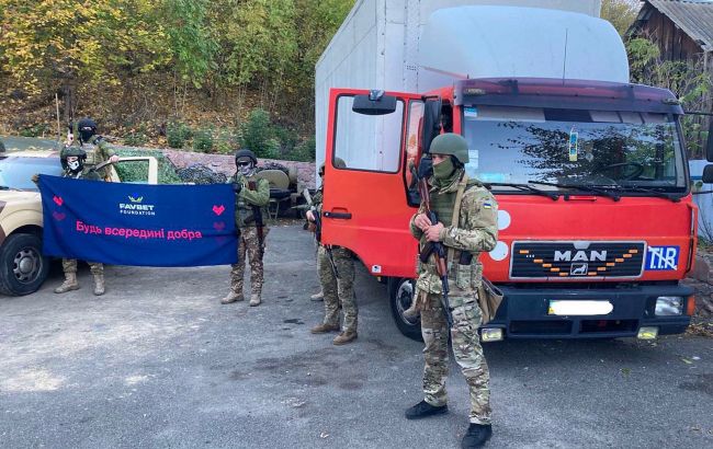 Favbet Foundation передав вантажівку для потреб Сил спеціальних операцій ЗСУ