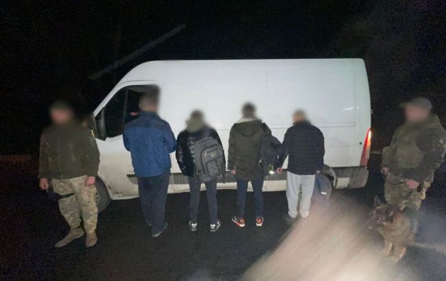 Брав по 50 тисяч грн з "клієнта". На Закарпатті затримали переправника з ухилянтами