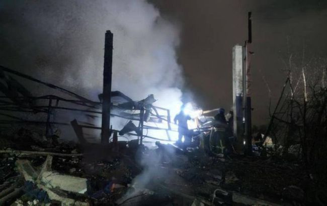 Разрушения, пожар и раненый: детали вечернего удара по Запорожью