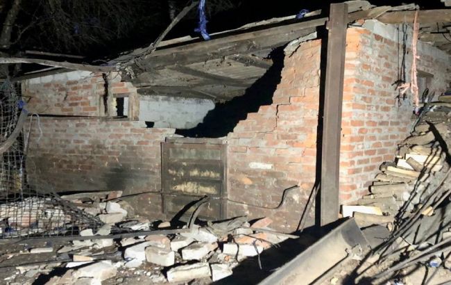 Російські військові з артилерії обстріляли Марганець: пошкоджені приватні будинки