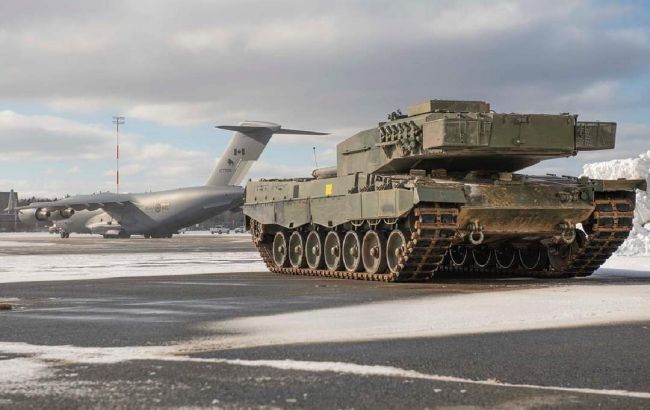 Канада отправила Украине первый танк Leopard 2 (фото, видео)