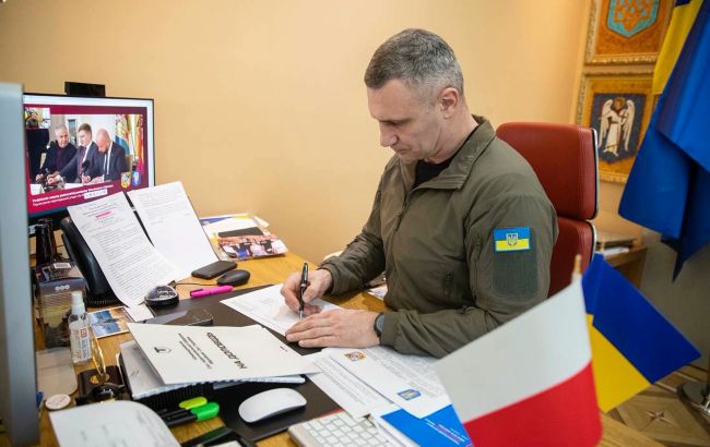 Кличко: Вроцлав допомагатиме відновлювати Київ - підписано угоду про співробітництво
