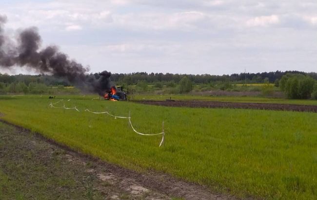 На прикордонні в Рівненській області на міні підірвався трактор: є загиблий