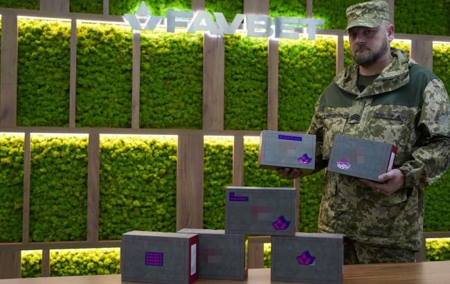 Favbet приобрел для Вооруженных сил Украины 7 тепловизоров в рамках проекта "Киберпанк 2023"