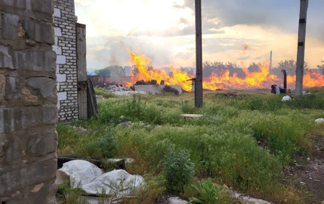 Росіяни обстріляли Харківську область: почалась пожежа