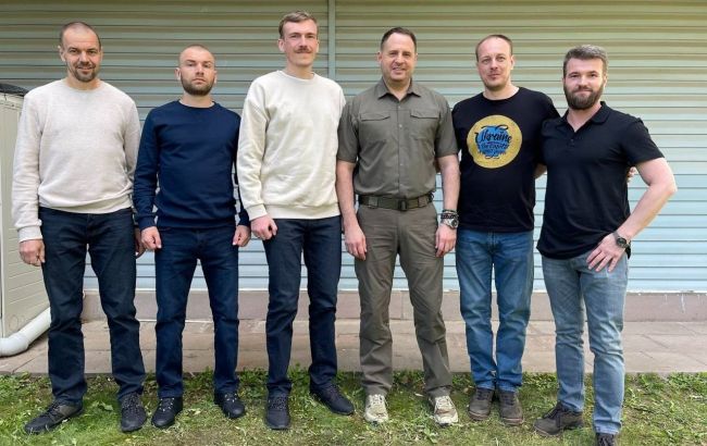 "Редис" и "Волына" будут в Украине. Все командиры обороны "Азовстали" возвращаются из Турции