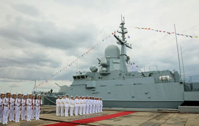 Пропаганда чи плюс 8 "Калібрів"? РФ вихваляється новим кораблем у Криму, але є нюанс