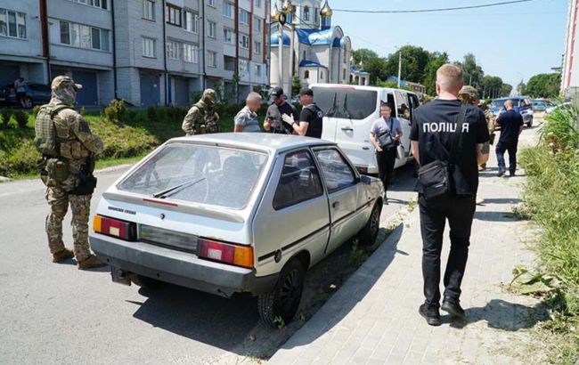 В Тернопольской области полиция задержала торговцев оружием