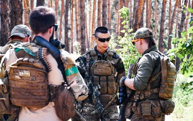 Авто для разведки. VATRA и РБК-Украина запускают сбор на армию