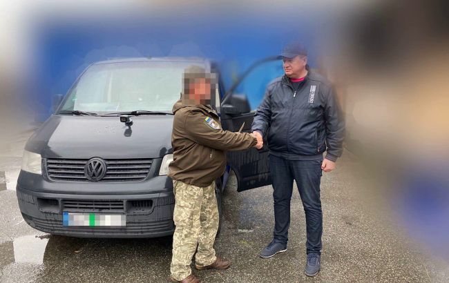 Мінометники ЗСУ отримали черговий мікроавтобус від Favbet Foundation