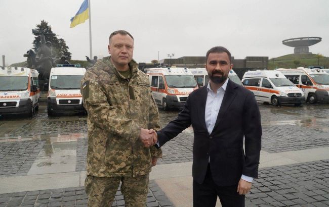 "Сталевий" фронт передав бійцям 10 "швидких" та радіаційні дозиметри