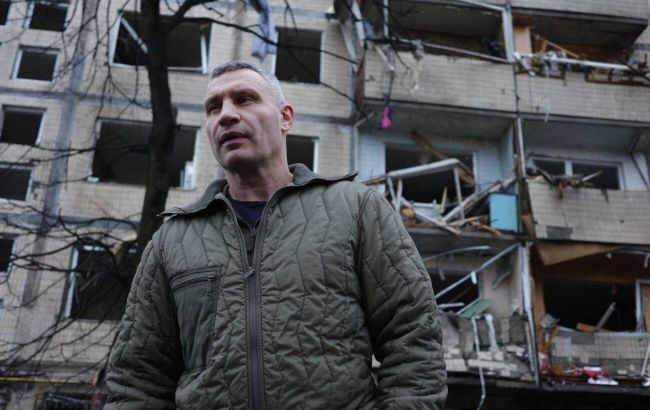Як виглядає багатоповерхівка в Києві після ракетної атаки: фото