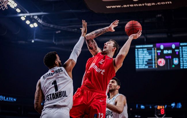 Баскетбольный "Прометей" разгромом "Бешикташа" закрепился в зоне плей-офф Еврокубка