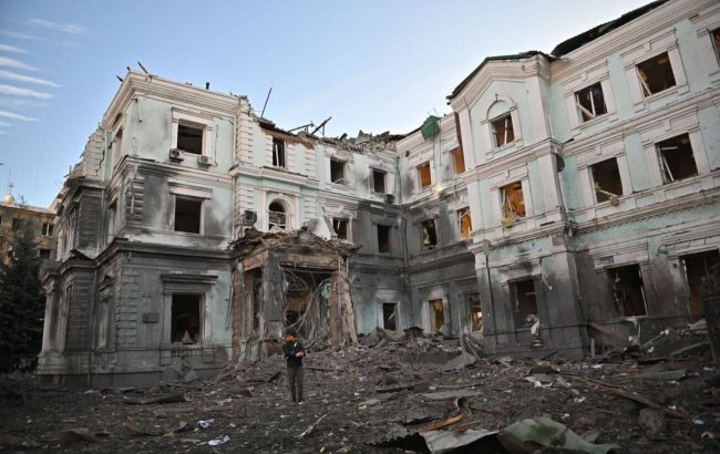 Как выглядит центр Харькова после ракетной атаки: фото, видео